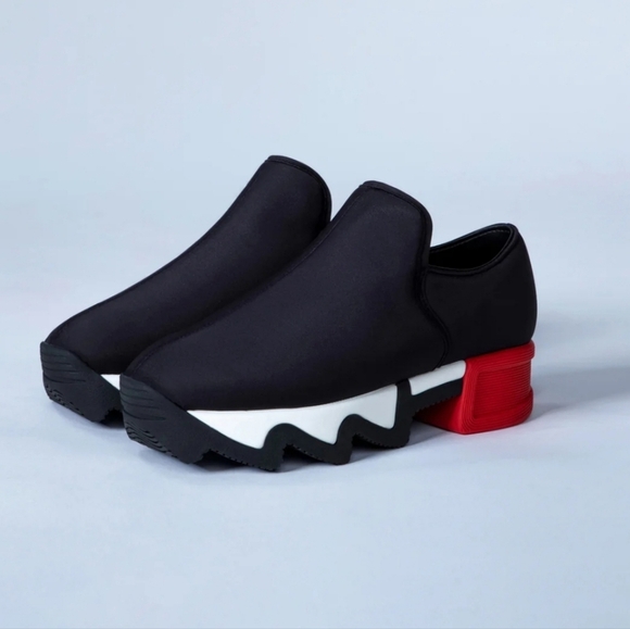 iRi WES I Black Red Low Top Sneaker - Picture 7 of 8